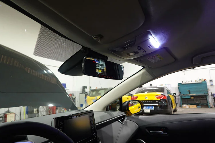 taxímetros - obsequio-de luz de cortesía led-con la instalación de taxímetro en vehiculó taxi nuevo-Instalaciones y electrónica del taxi -cambio de tarifa del taxímetro